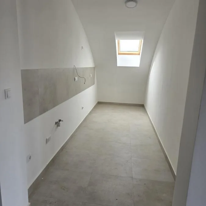 Četvorosoban stan na prodaju, Novo Naselje, Novi Sad, 117m², 245.700 €