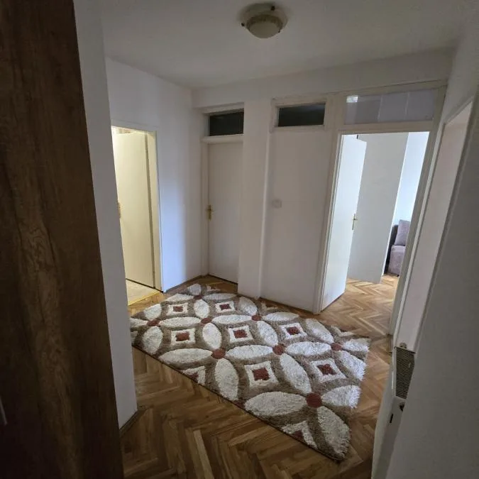 Troiposoban stan na prodaju, Bulevar Oslobođenja, Novi Sad, 92m², 208.500 €