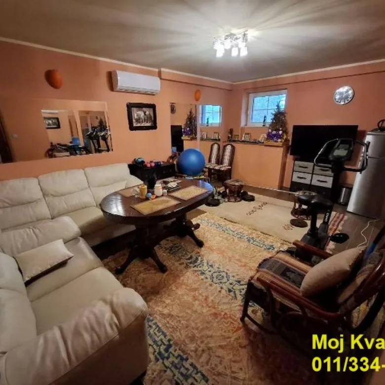 Kuća Prodaja Beograd Sremčica 300 m2