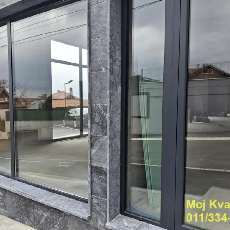 Lokal Prodaja Beograd Višnjica 243 m2