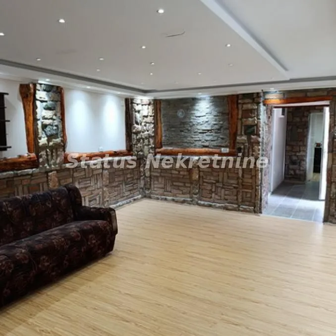 Kuća Prodaja Titel  137 m2