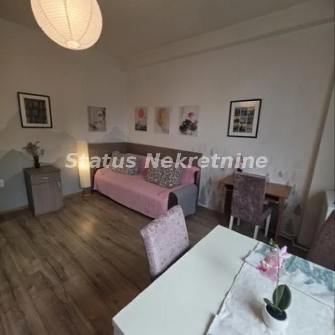 Stan Prodaja Novi Sad  24 m2