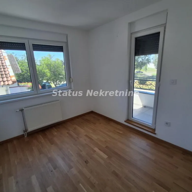 Stan Prodaja Novi Sad  87 m2