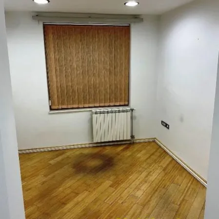 Lokal Izdavanje Beograd Krunski Venac 138 m2