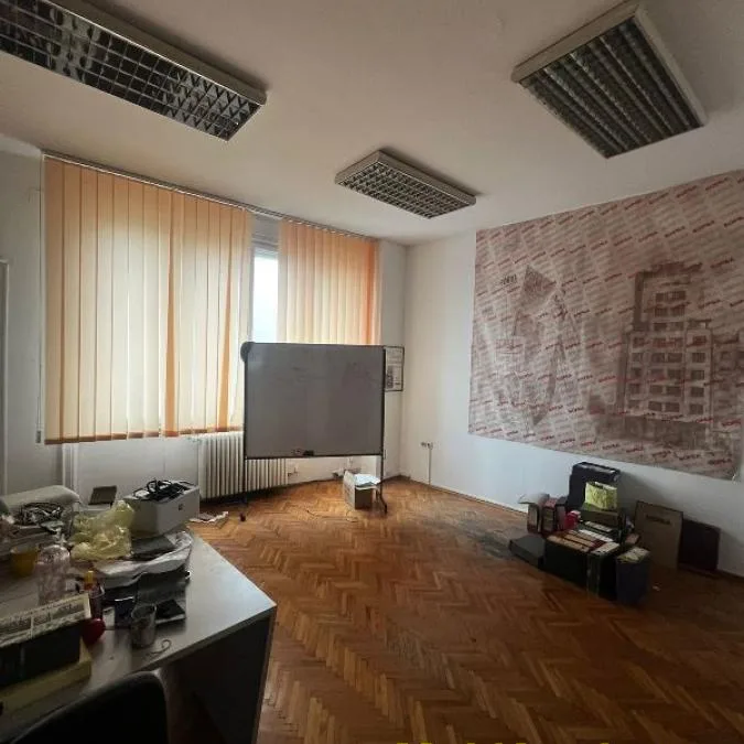 Lokal Izdavanje Beograd Trg Nikole Pašića 345 m2