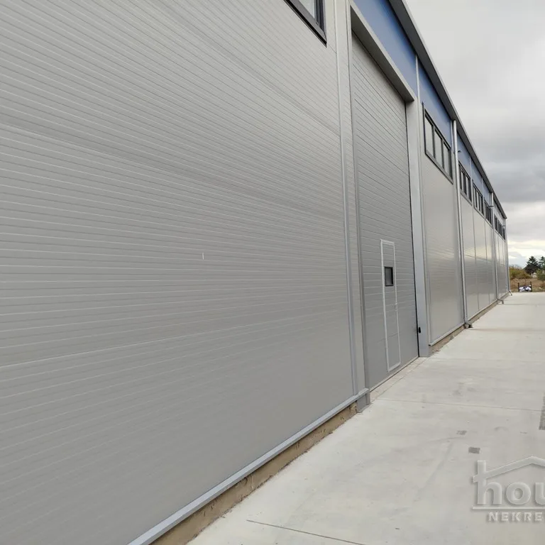 Lokal Izdavanje Novi Sad  600 m2