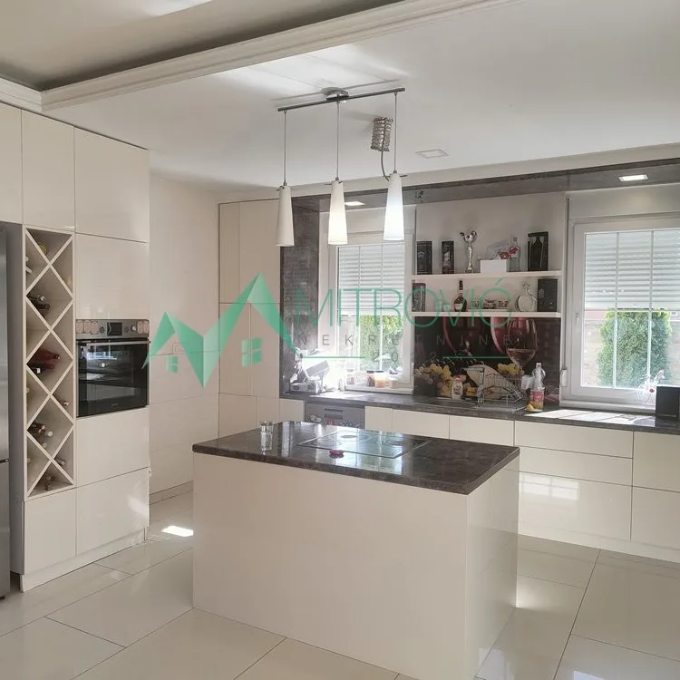 Kuća na prodaju, Adice, Novi Sad, 226m², 575.000 €