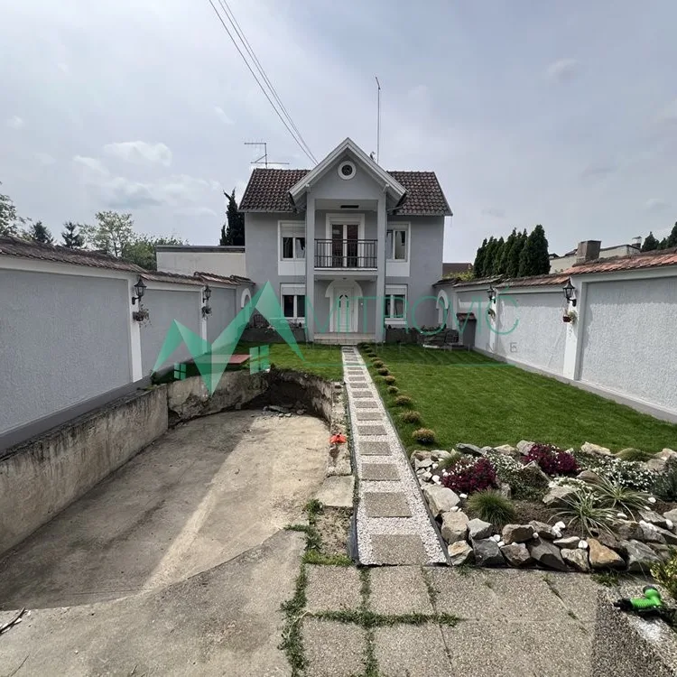 Kuća Prodaja Novi Sad  435 m2