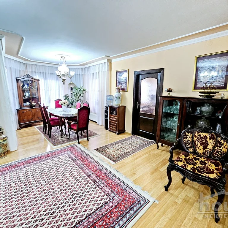 Kuća Prodaja Novi Sad  463 m2