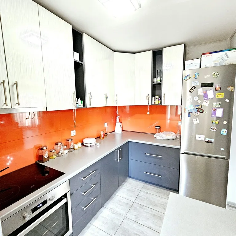Kuća na prodaju, Veternik, Novi Sad, 463m², 1. sprat, 463.500 €