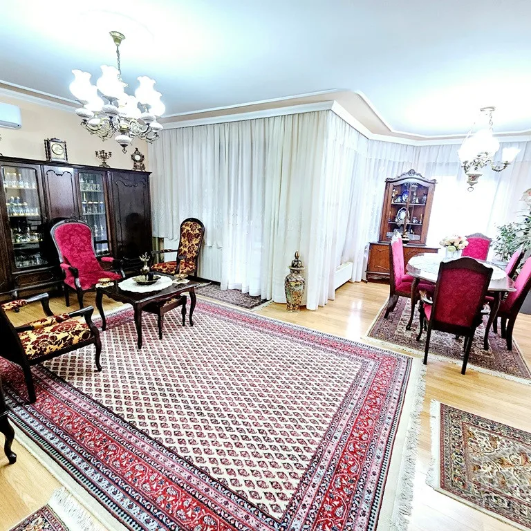 Kuća na prodaju, Veternik, Novi Sad, 463m², 1. sprat, 463.500 €