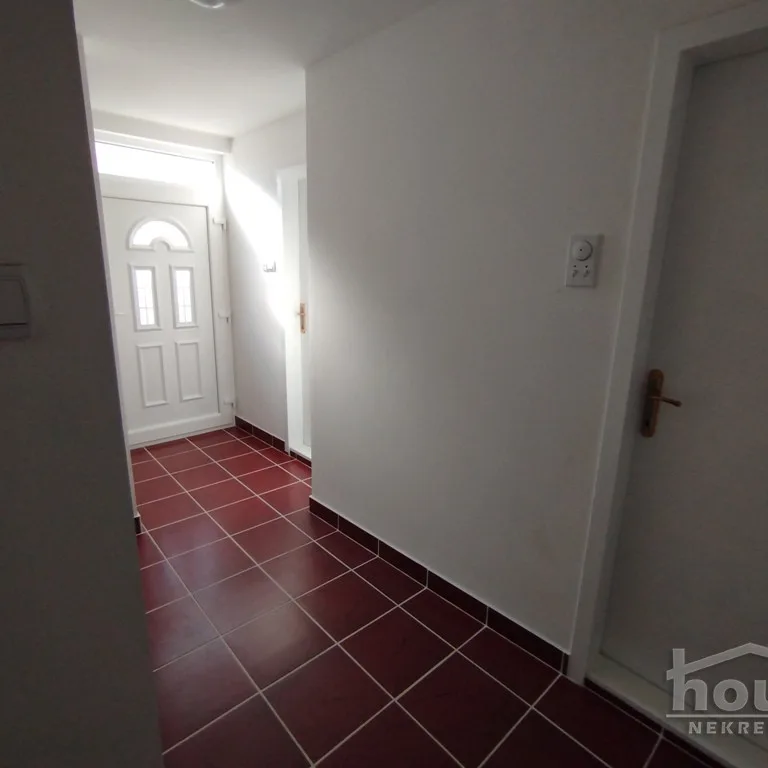 Kuća na prodaju, Vojinovo, Novi Sad, 220m², 319.300 €