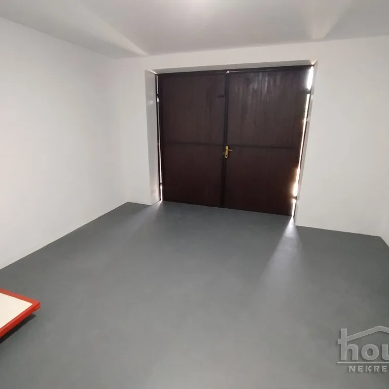 Kuća Prodaja Novi Sad  220 m2