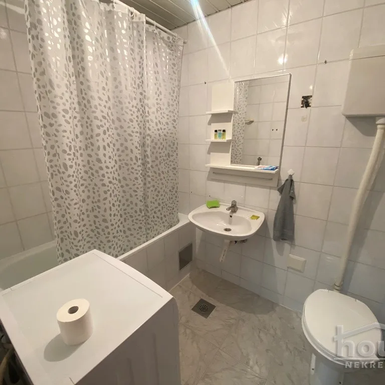 Jednosoban stan na prodaju, Grbavica, Novi Sad, 37m², 3. sprat, 120.000 €