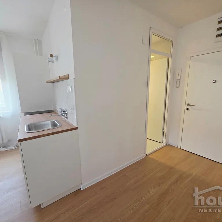 Jednosoban stan na prodaju, Nova Detelinara, Novi Sad, 30m², 99.000 €
