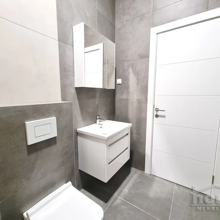 Jednosoban stan na prodaju, Grbavica, Novi Sad, 31m², Visoko prizemlje, 100.000 €