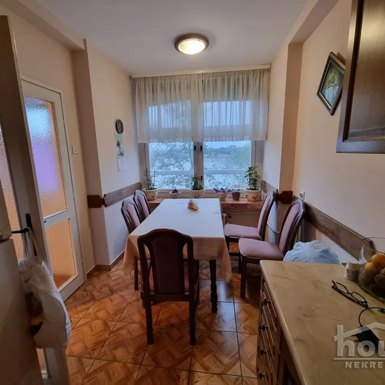 Dvoiposoban stan na prodaju, Kej, Novi Sad, 70m², 252.350 €