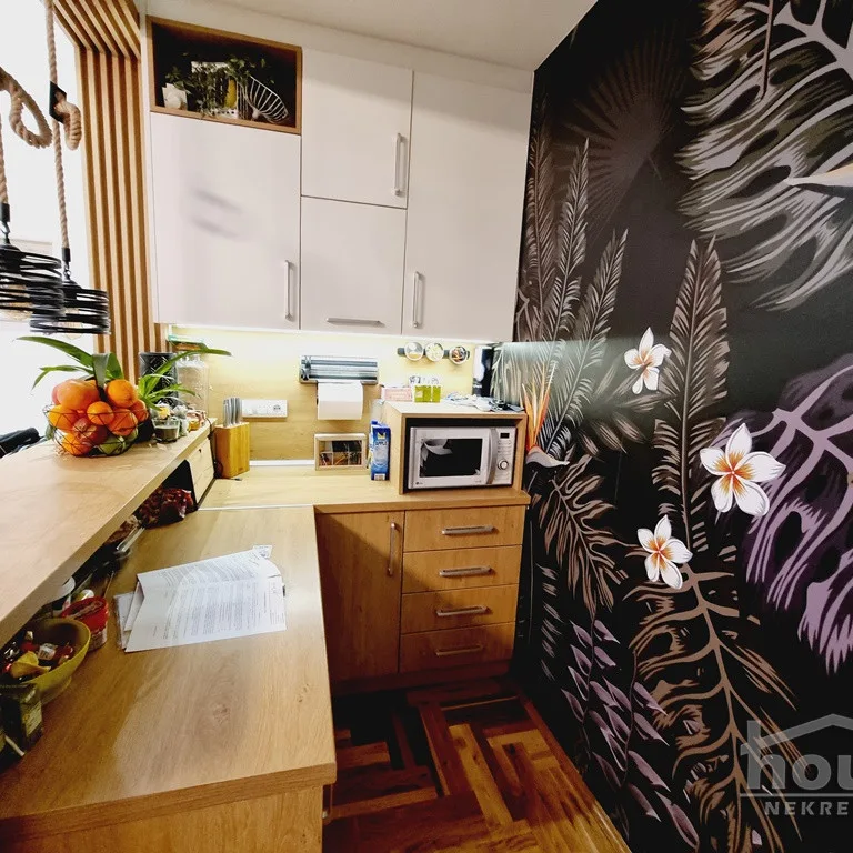 Dvoiposoban stan na prodaju, Klisa, Novi Sad, 70m², 3. sprat, 165.000 €