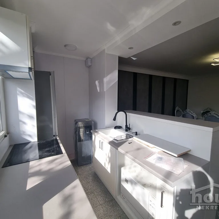 Dvoiposoban stan na prodaju, Novo Naselje, Novi Sad, 74m², 4. sprat, 170.000 €