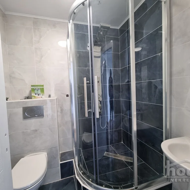 Dvoiposoban stan na prodaju, Novo Naselje, Novi Sad, 74m², 4. sprat, 170.000 €