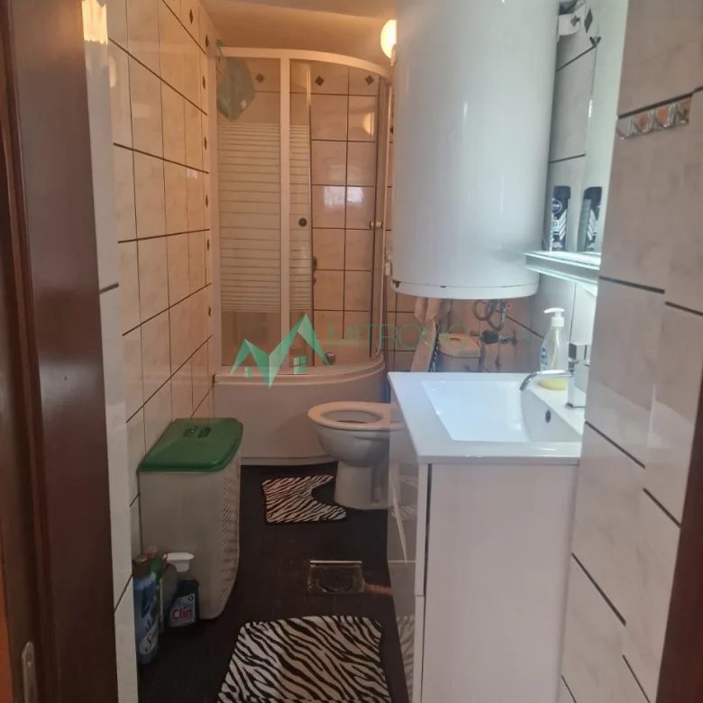 Dvoiposoban stan na prodaju, Adamovićevo Naselje, Novi Sad, 68m², 112.800 €