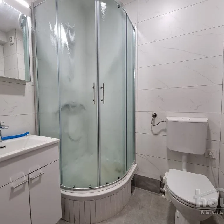Dvoiposoban stan na prodaju, Grbavica, Novi Sad, 44m², Suteren, 90.640 €