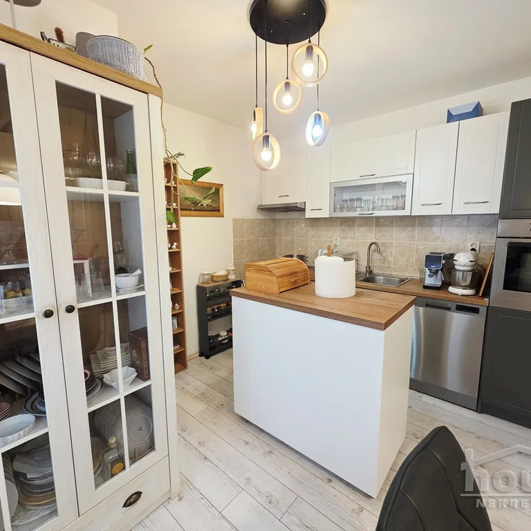 Dvosoban stan na prodaju, Veternik, Novi Sad, 57m², Prizemlje, 140.000 €