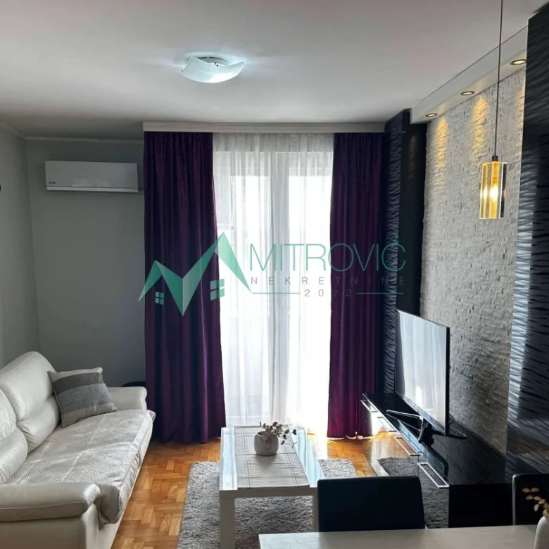 Dvosoban stan na prodaju, Adamovićevo Naselje, Novi Sad, 42m², 142.140 €