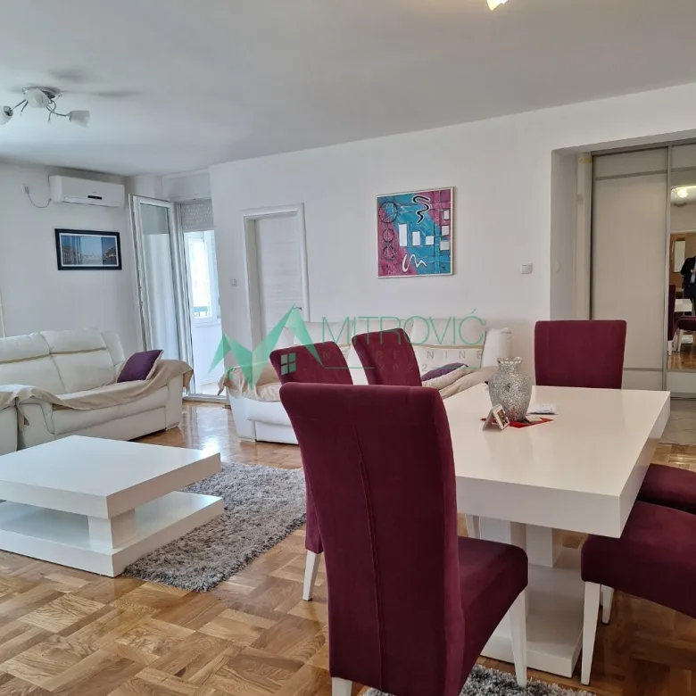 Stan Prodaja Novi Sad  64 m2