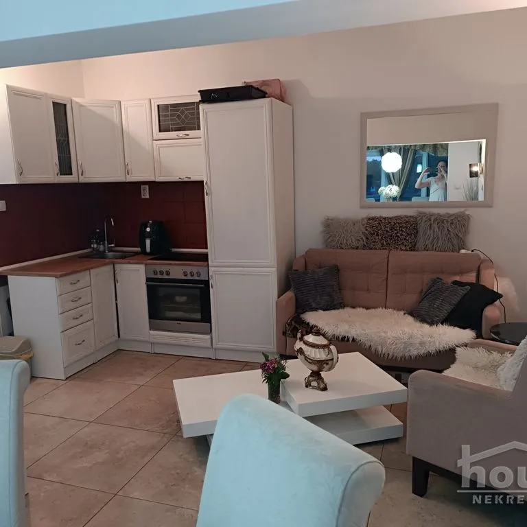 Dvosoban stan na prodaju, Bulevar Oslobođenja, Novi Sad, 52m², 4. sprat, 121.500 €