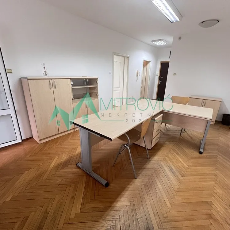 Dvosoban stan na prodaju, Bulevar Oslobođenja, Novi Sad, 46m², 146.260 €