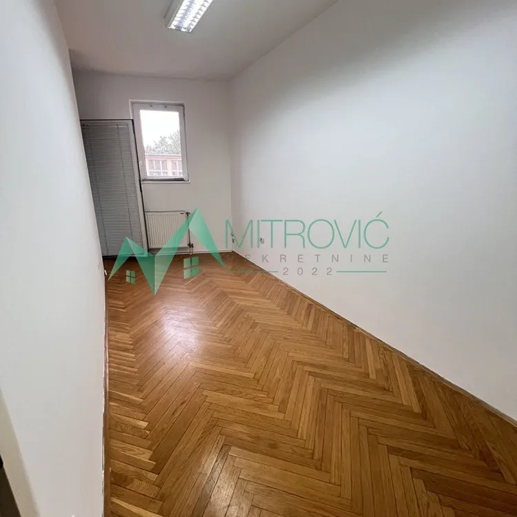 Dvosoban stan na prodaju, Bulevar Oslobođenja, Novi Sad, 46m², 146.260 €