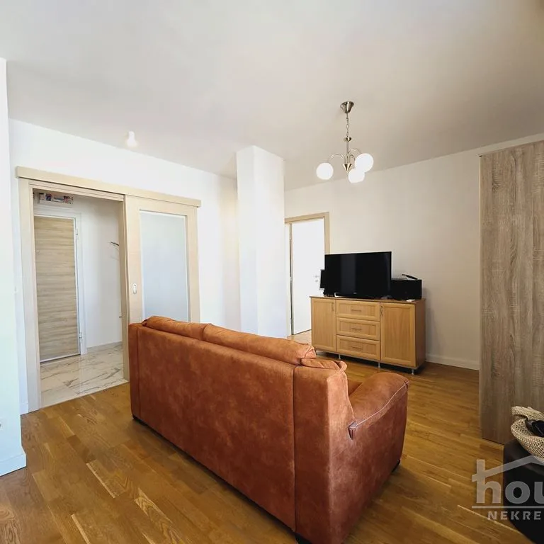 Stan Prodaja Novi Sad  66 m2