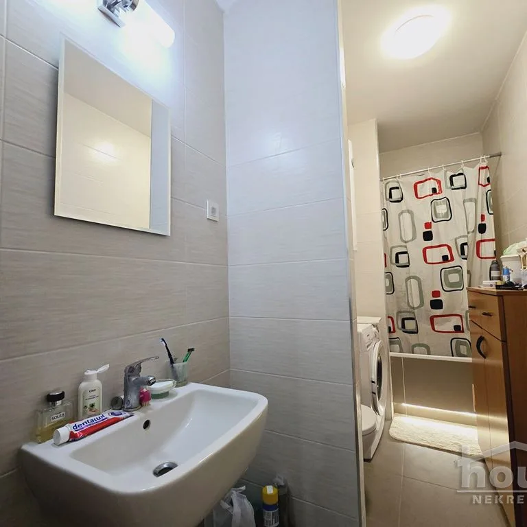 Dvosoban stan na prodaju, Novo Naselje, Novi Sad, 66m², 4. sprat, 160.000 €