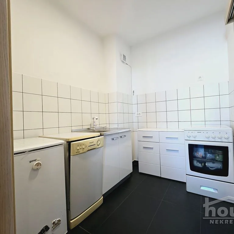 Stan Prodaja Novi Sad  66 m2
