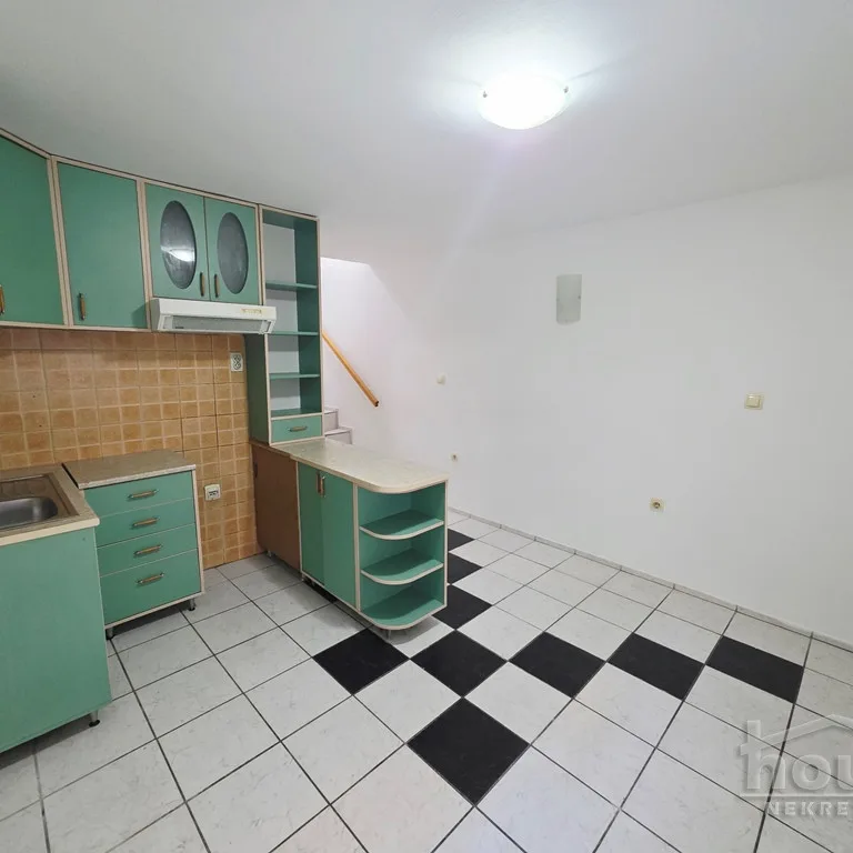 Stan Prodaja Novi Sad  56 m2
