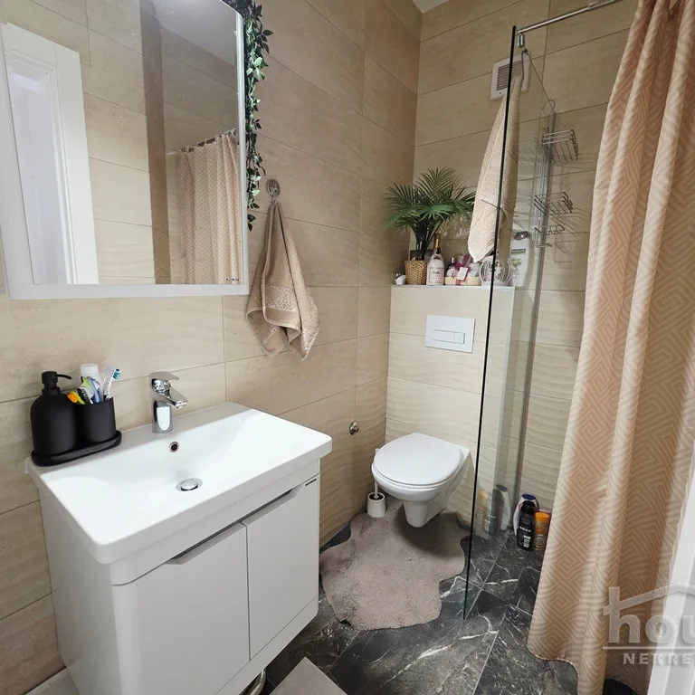 Troiposoban stan na prodaju, Lipov Gaj, Novi Sad, 72m², 1. sprat, 144.000 €