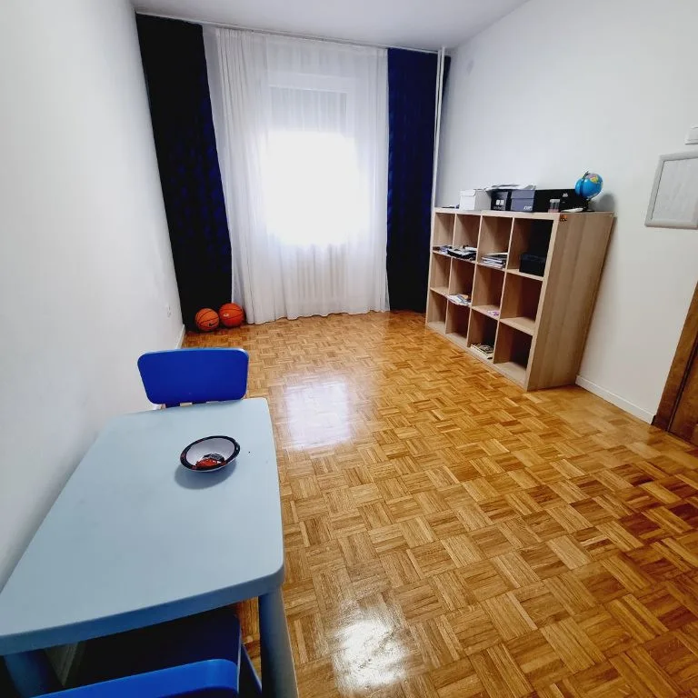 Troiposoban stan na prodaju, Sajmište, Novi Sad, 96m², 1. sprat, 240.000 €