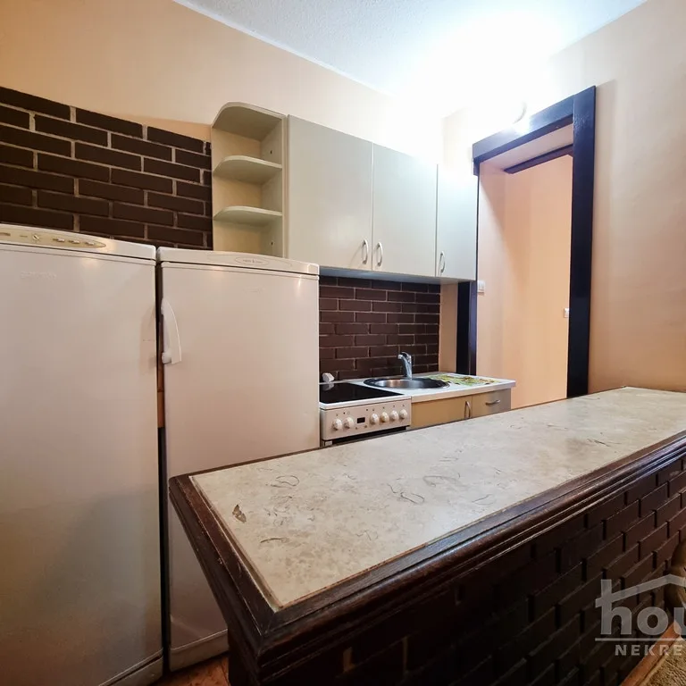 Trosoban stan na prodaju, Adamovićevo Naselje, Novi Sad, 57m², Prizemlje, 136.800 €