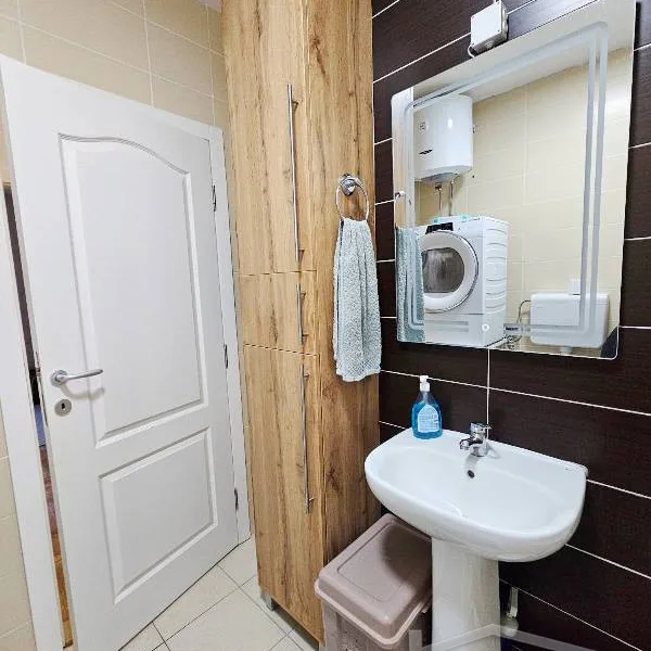 Trosoban stan na prodaju, Adice, Novi Sad, 69m², 2. sprat, 141.000 €