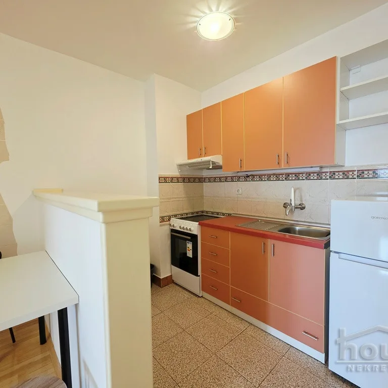 Trosoban stan na prodaju, Bulevar Evrope, Novi Sad, 48m², 2. sprat, 131.000 €