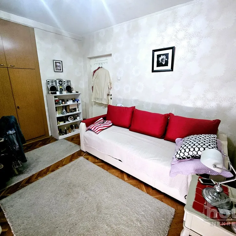 Trosoban stan na prodaju, Centar, Novi Sad, 71m², 17. sprat, 177.500 €