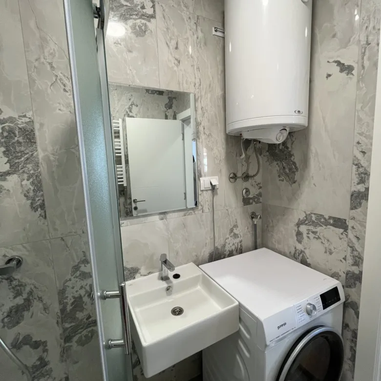 Trosoban stan na prodaju, Sajmište, Novi Sad, 57m², 2. sprat, 182.400 €