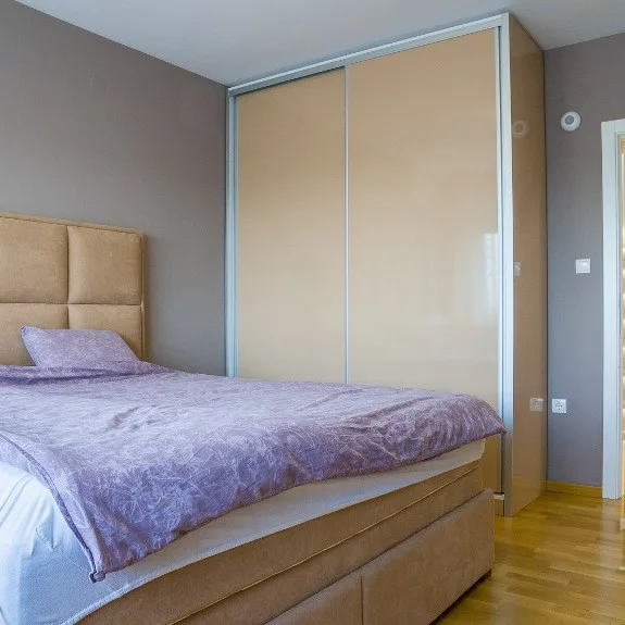 Četvorosoban stan na prodaju, Bulevar Patrijarha Pavla, Novi Sad, 172m², 451.000 €
