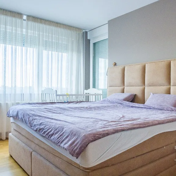 Četvorosoban stan na prodaju, Bulevar Patrijarha Pavla, Novi Sad, 172m², 451.000 €