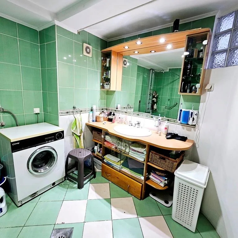 Četvorosoban stan na prodaju, Centar, Novi Sad, 128m², 3. sprat, 250.000 €