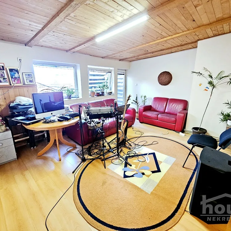 Četvorosoban stan na prodaju, Centar, Novi Sad, 128m², 3. sprat, 250.000 €