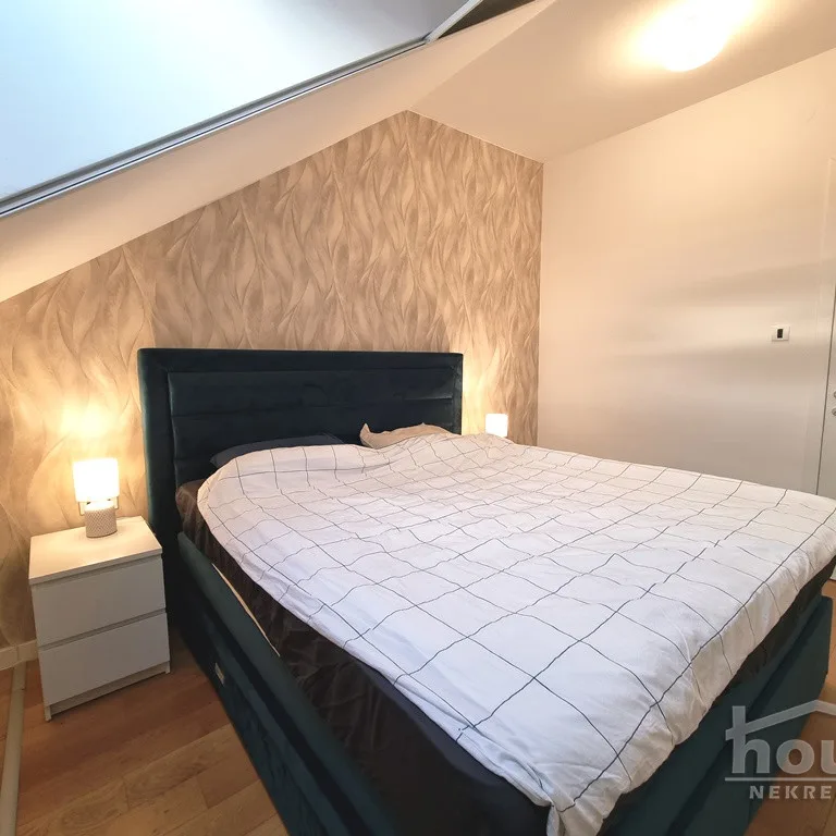 Četvorosoban stan na prodaju, Petrovaradin, Novi Sad, 103m², 3. sprat, 300.000 €