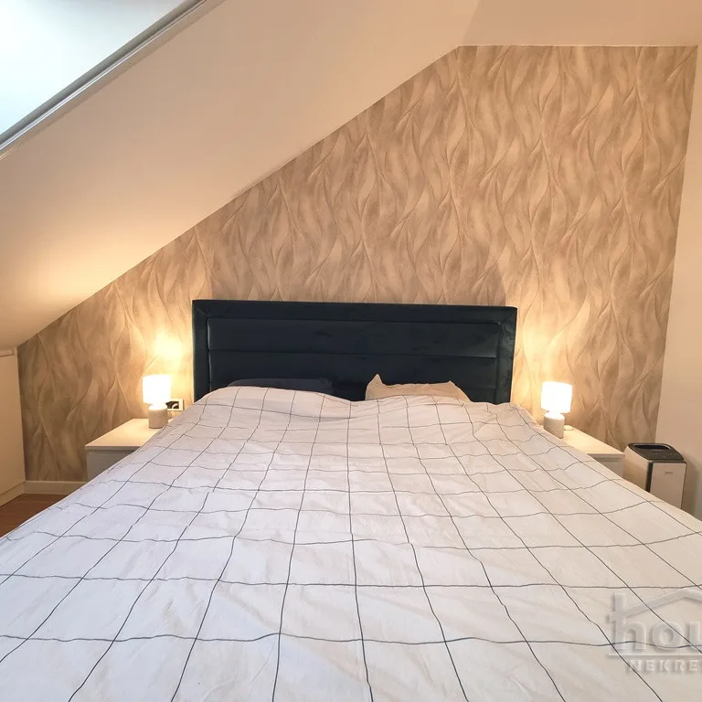 Četvorosoban stan na prodaju, Petrovaradin, Novi Sad, 103m², 3. sprat, 300.000 €