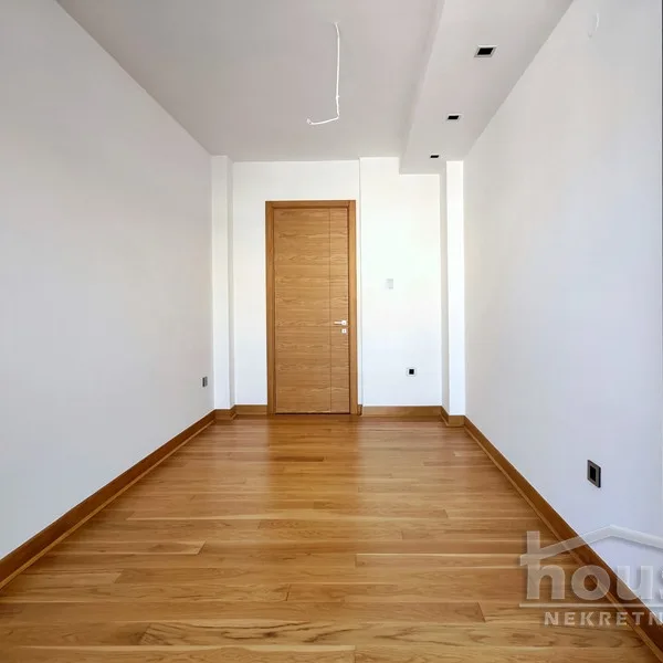 Stan Prodaja Novi Sad  245 m2